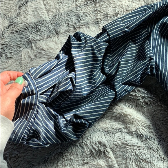 Super cute wrap dress - Picture 2 of 6